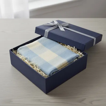 Szalik w błękitną kratę