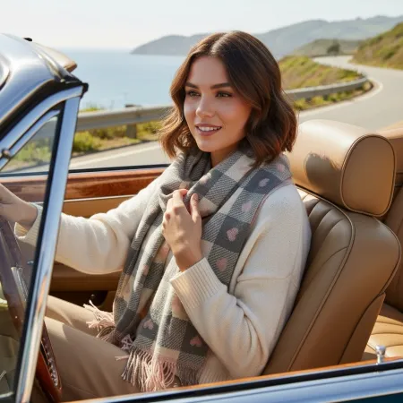 Szalik w różowe serca