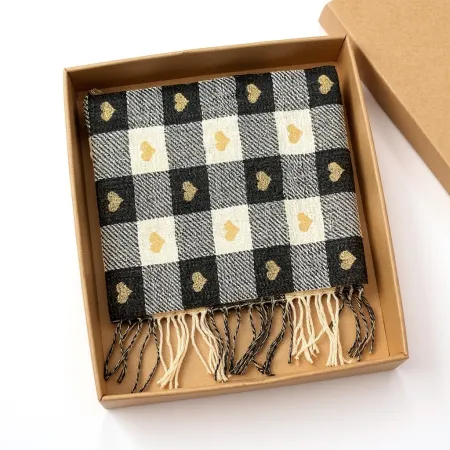 Szalik w złote serca