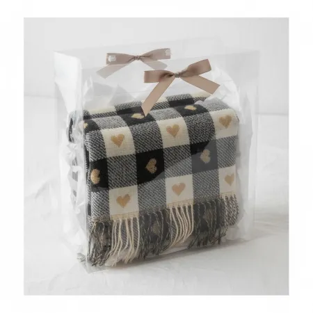 Szalik w złote serca