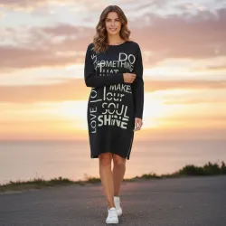 Sukienka dresowa z aplikacją