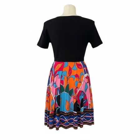 Sukienka Barwna Elegancja